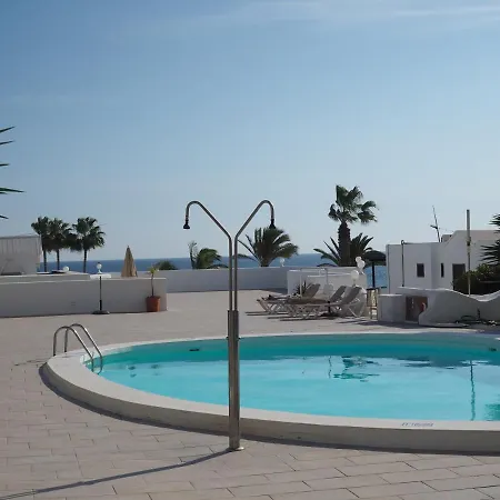 Sea View With Direct Access To Boulevard *