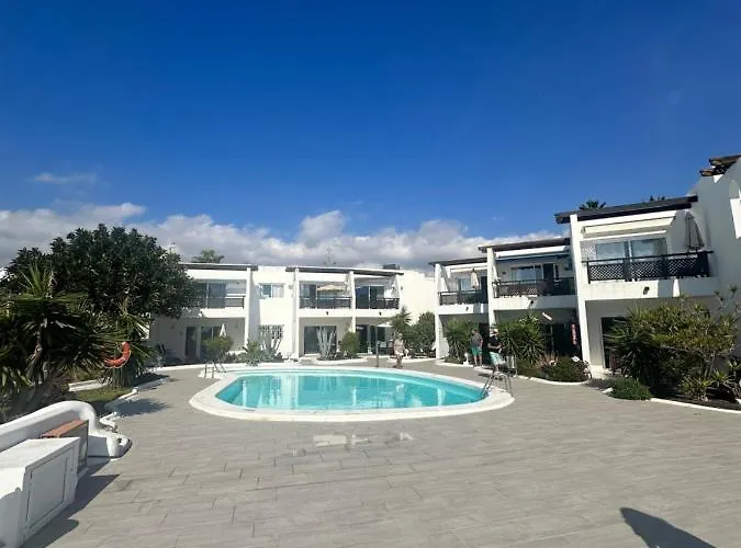 Sea View With Direct Access To Boulevard Apartamento